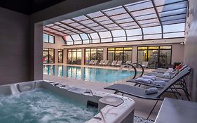 Kyriad Prestige Lyon Est - Saint Priest Eurexpo Hotel&SPA